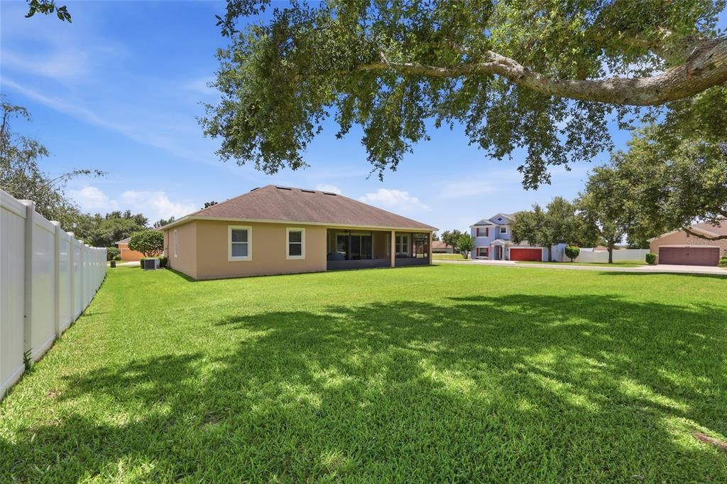 Active With Contract: $434,990 (4 beds, 2 baths, 1847 Square Feet)