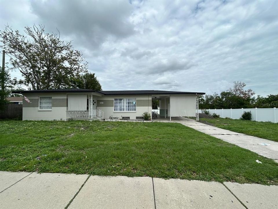 For Sale: $349,000 (3 beds, 1 baths, 1288 Square Feet)