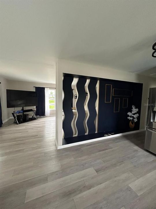 For Sale: $349,000 (3 beds, 1 baths, 1288 Square Feet)