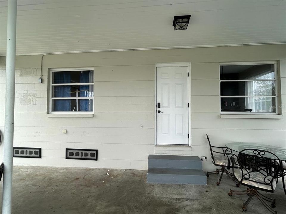 For Sale: $349,000 (3 beds, 1 baths, 1288 Square Feet)