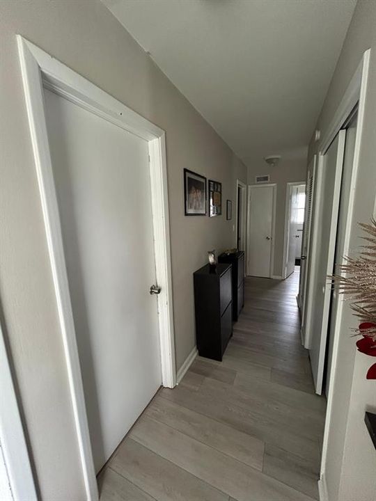 For Sale: $349,000 (3 beds, 1 baths, 1288 Square Feet)