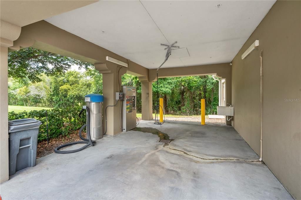 For Sale: $434,000 (3 beds, 3 baths, 1736 Square Feet)