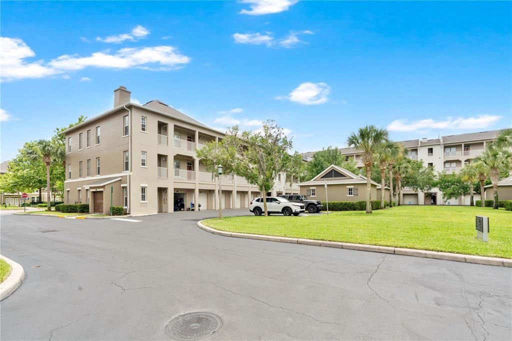 For Sale: $434,000 (3 beds, 3 baths, 1736 Square Feet)