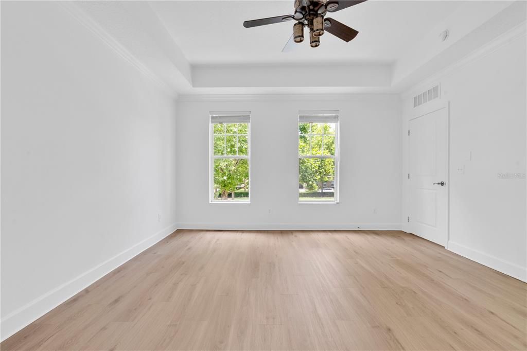 For Sale: $434,000 (3 beds, 3 baths, 1736 Square Feet)