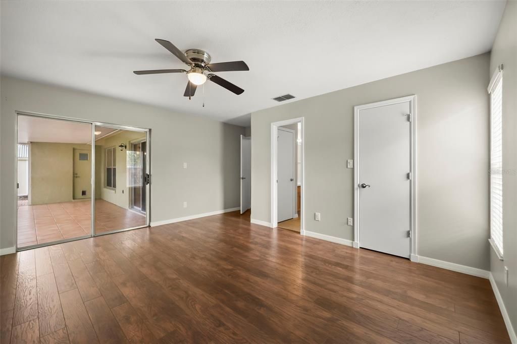 For Sale: $424,800 (4 beds, 2 baths, 1810 Square Feet)
