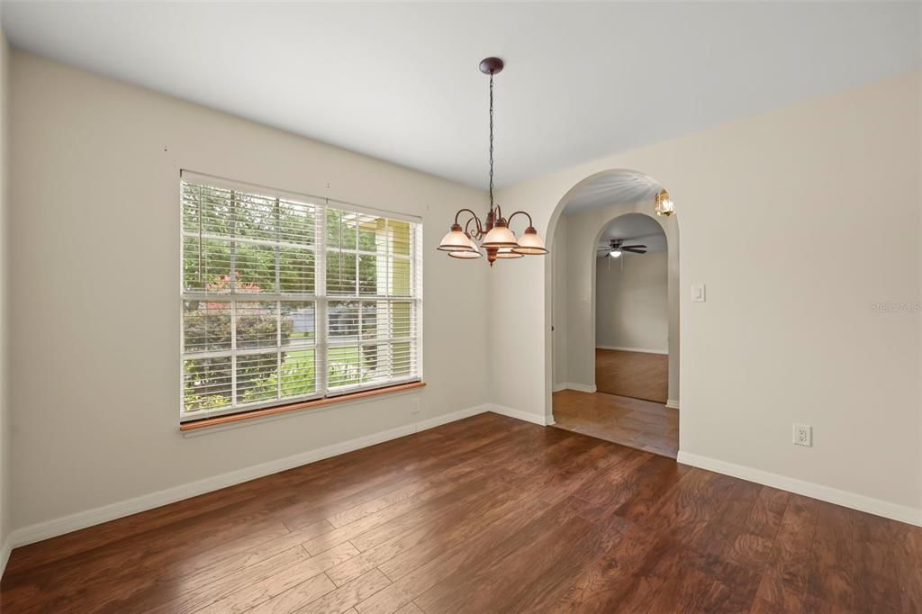 For Sale: $424,800 (4 beds, 2 baths, 1810 Square Feet)