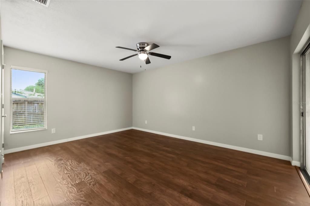 For Sale: $424,800 (4 beds, 2 baths, 1810 Square Feet)