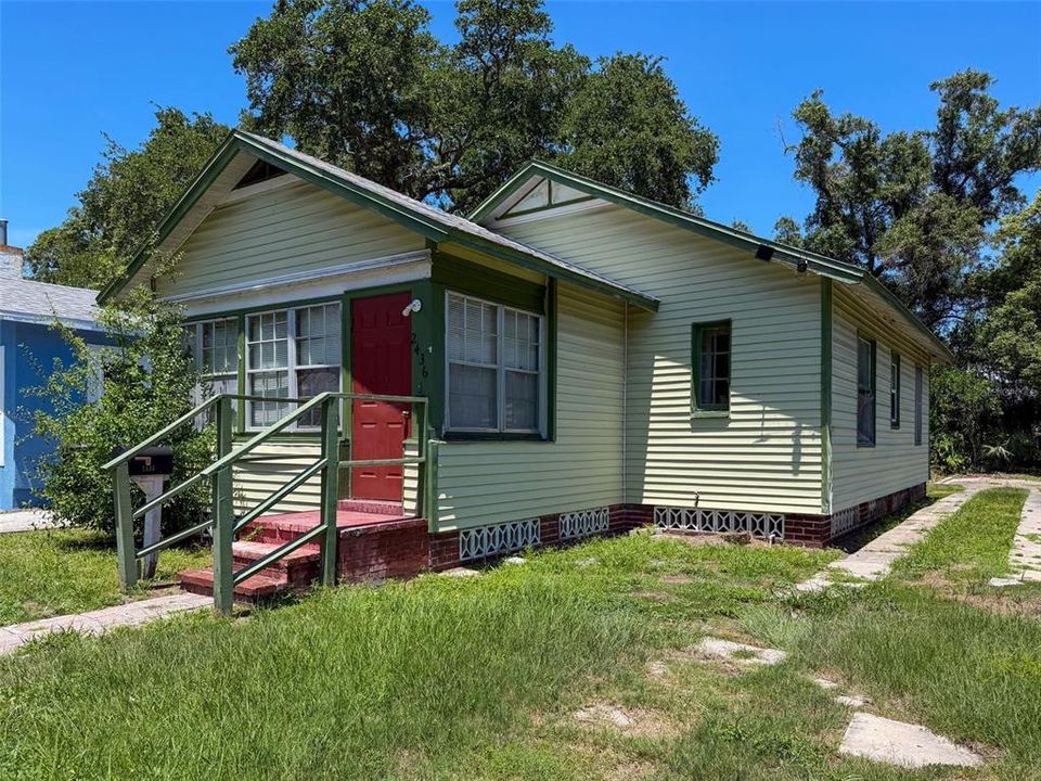 En Venta: $185,000 (2 camas, 1 baños, 810 Pies cuadrados)