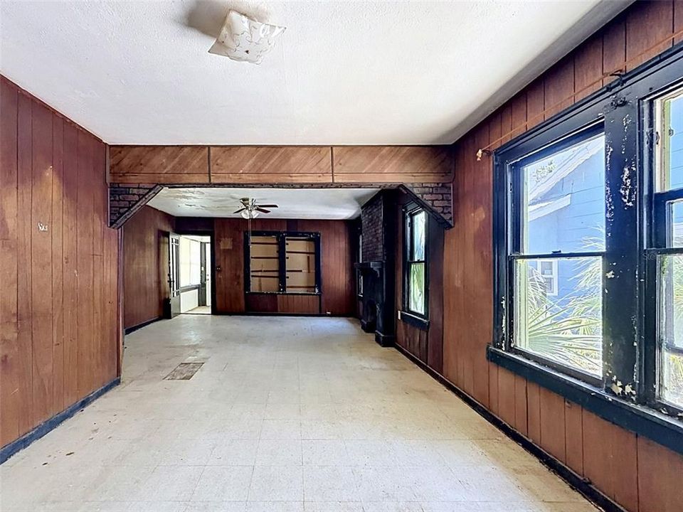 En Venta: $185,000 (2 camas, 1 baños, 810 Pies cuadrados)