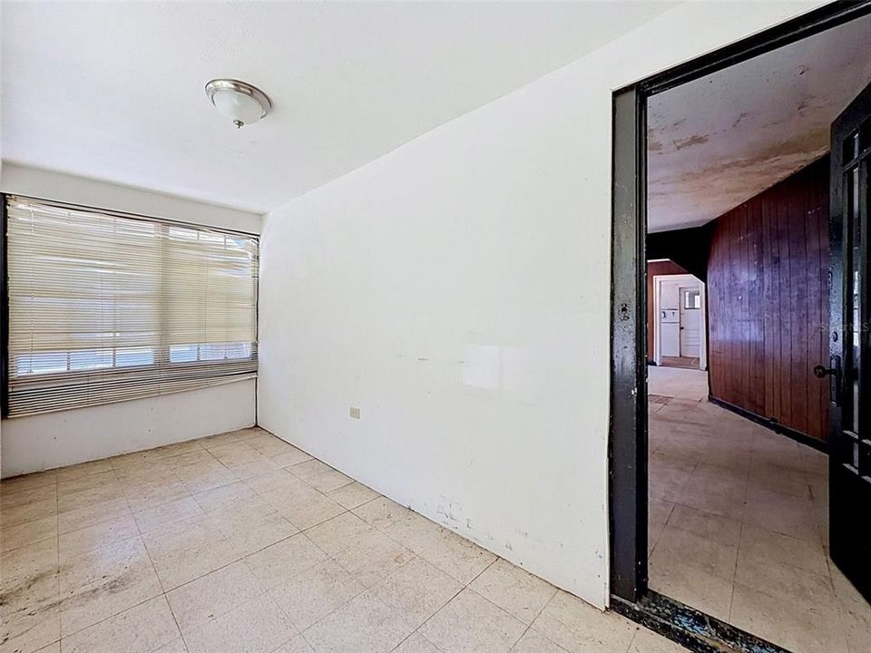 En Venta: $185,000 (2 camas, 1 baños, 810 Pies cuadrados)