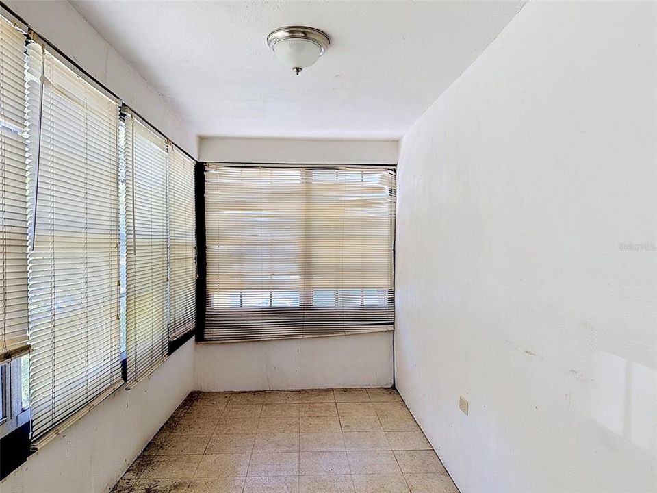 En Venta: $185,000 (2 camas, 1 baños, 810 Pies cuadrados)