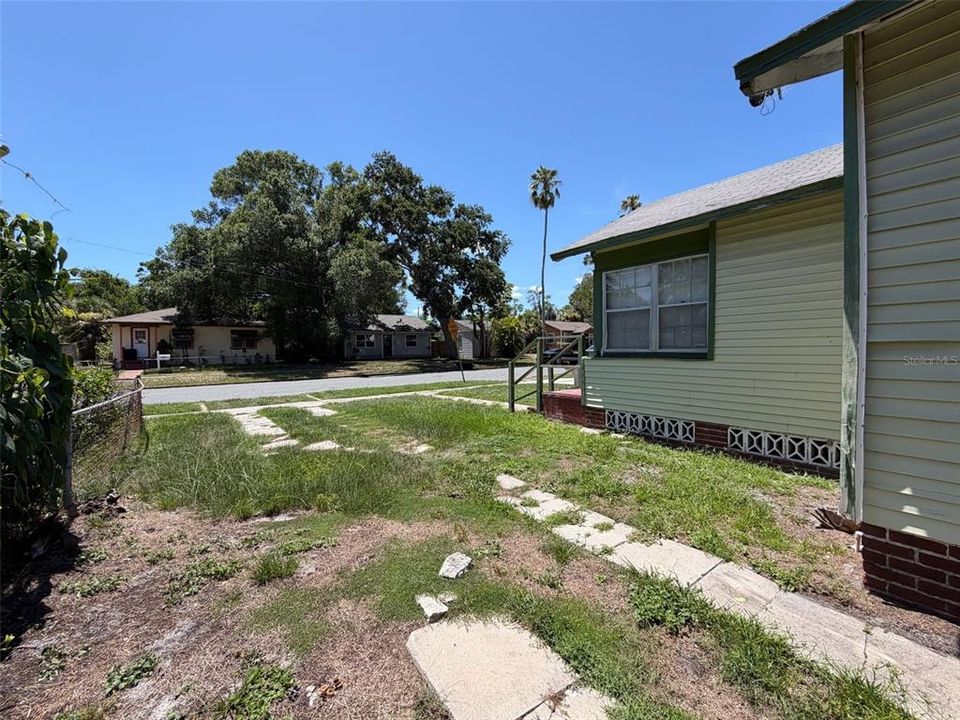 En Venta: $185,000 (2 camas, 1 baños, 810 Pies cuadrados)