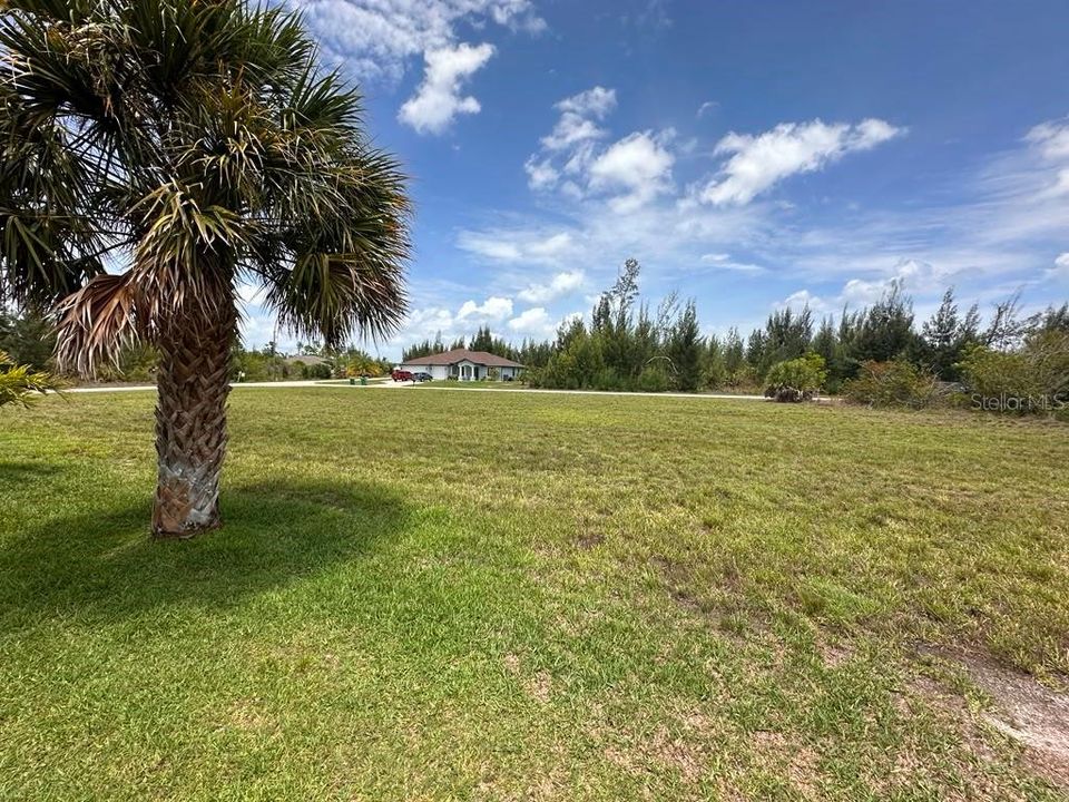 En Venta: $28,000 (0.23 acres)