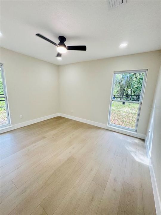 For Sale: $369,000 (3 beds, 2 baths, 1730 Square Feet)