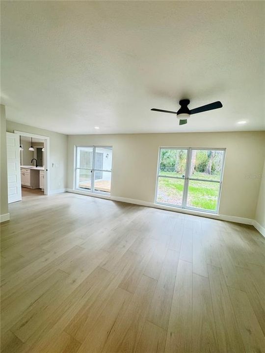 For Sale: $369,000 (3 beds, 2 baths, 1730 Square Feet)