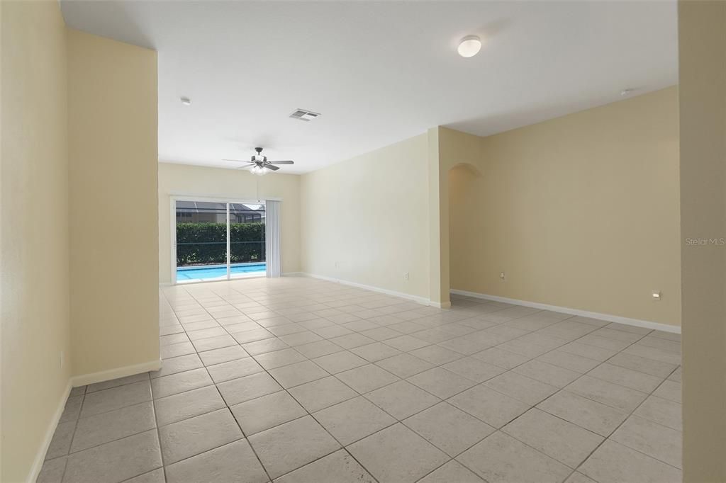 For Sale: $395,000 (4 beds, 2 baths, 1567 Square Feet)