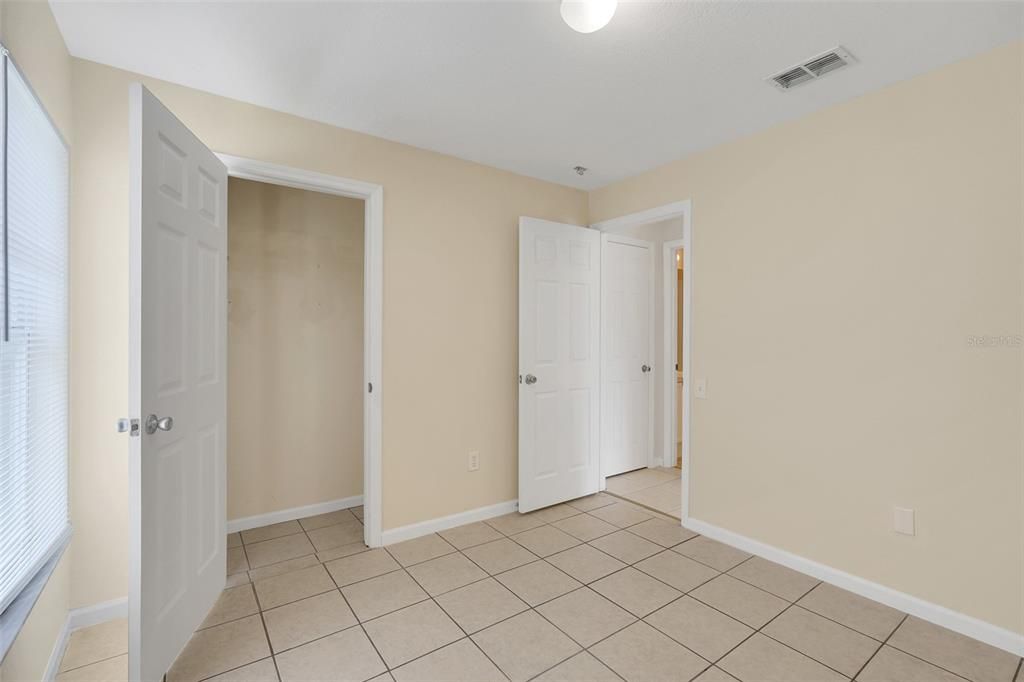 For Sale: $395,000 (4 beds, 2 baths, 1567 Square Feet)