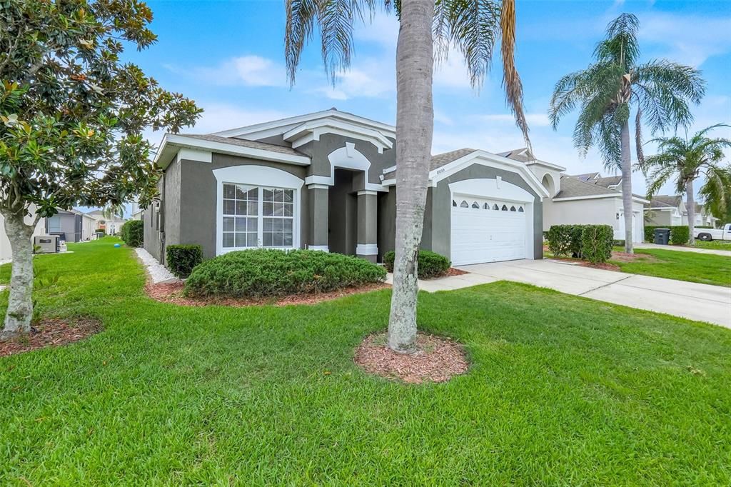 For Sale: $395,000 (4 beds, 2 baths, 1567 Square Feet)