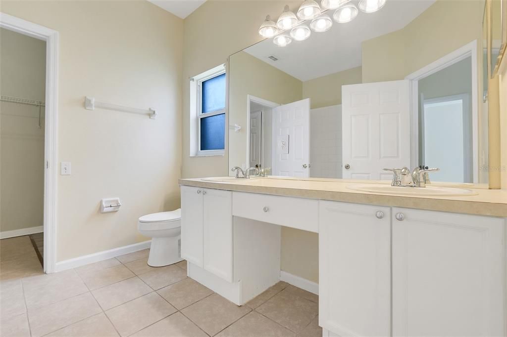 For Sale: $395,000 (4 beds, 2 baths, 1567 Square Feet)