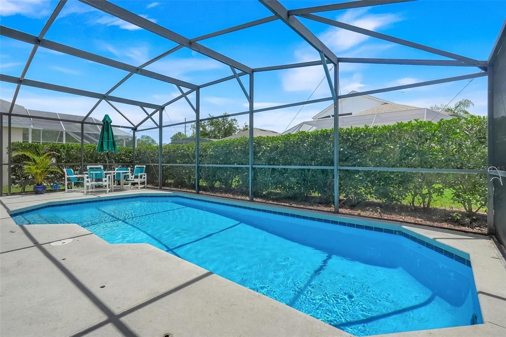 For Sale: $395,000 (4 beds, 2 baths, 1567 Square Feet)