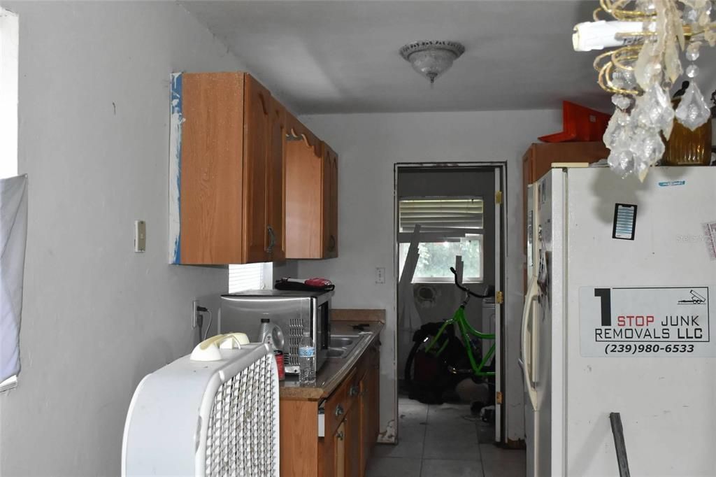 For Sale: $320,000 (4 beds, 2 baths, 1232 Square Feet)