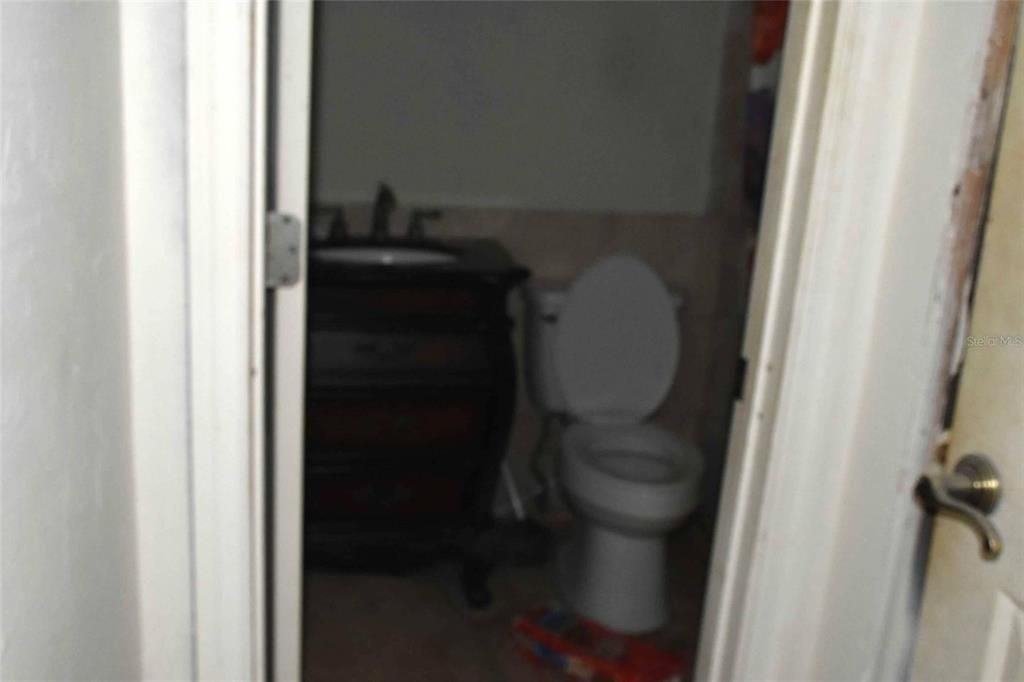 For Sale: $320,000 (4 beds, 2 baths, 1232 Square Feet)