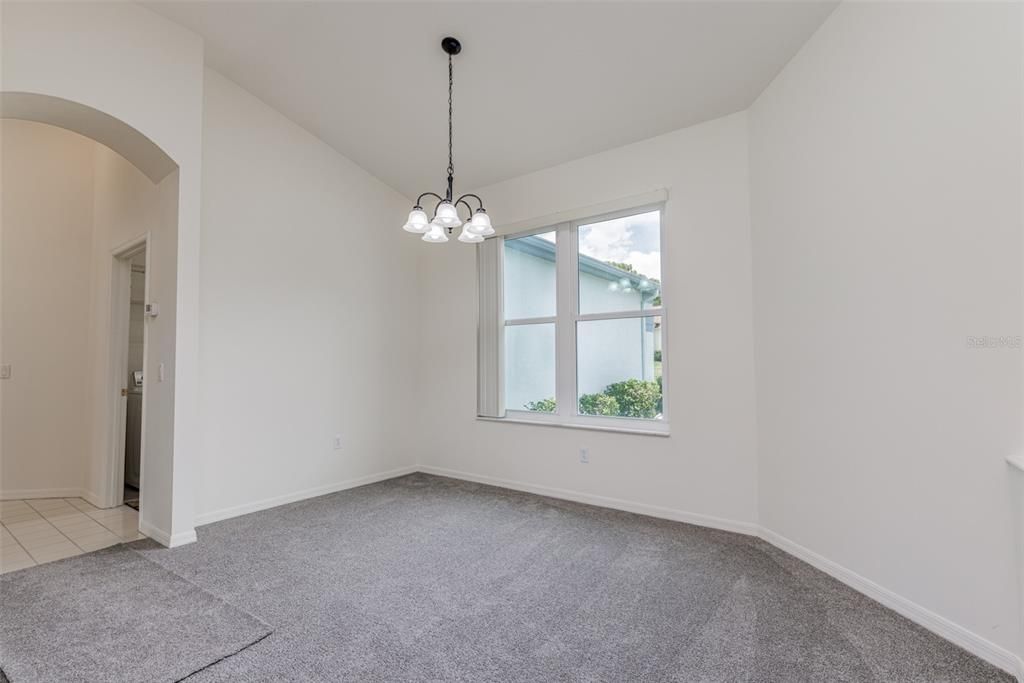 En Venta: $269,000 (2 camas, 2 baños, 1730 Pies cuadrados)