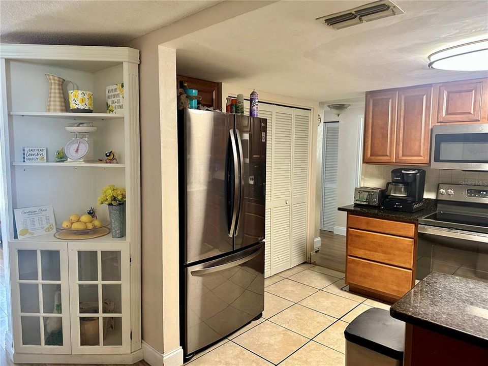 For Sale: $289,900 (3 beds, 2 baths, 1511 Square Feet)