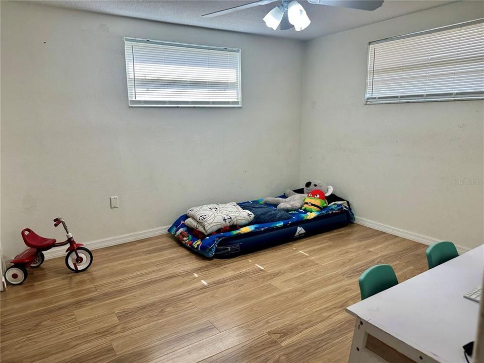 For Sale: $289,900 (3 beds, 2 baths, 1511 Square Feet)
