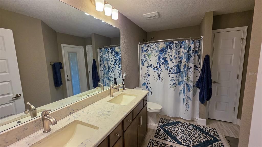 For Sale: $450,000 (4 beds, 3 baths, 2508 Square Feet)