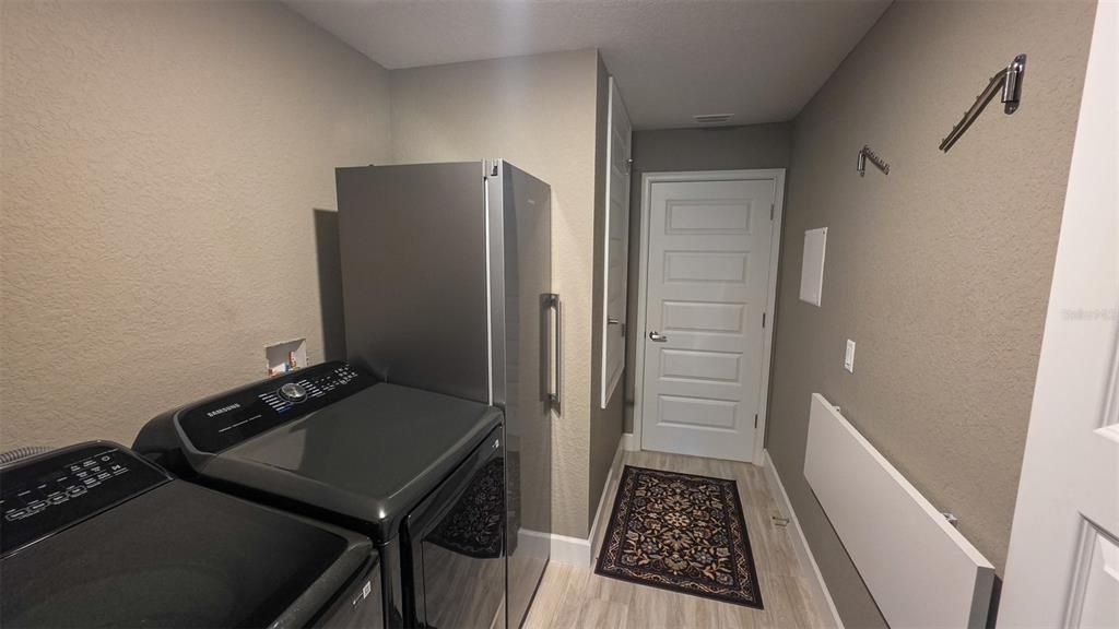 For Sale: $450,000 (4 beds, 3 baths, 2508 Square Feet)