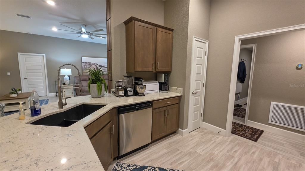 For Sale: $450,000 (4 beds, 3 baths, 2508 Square Feet)