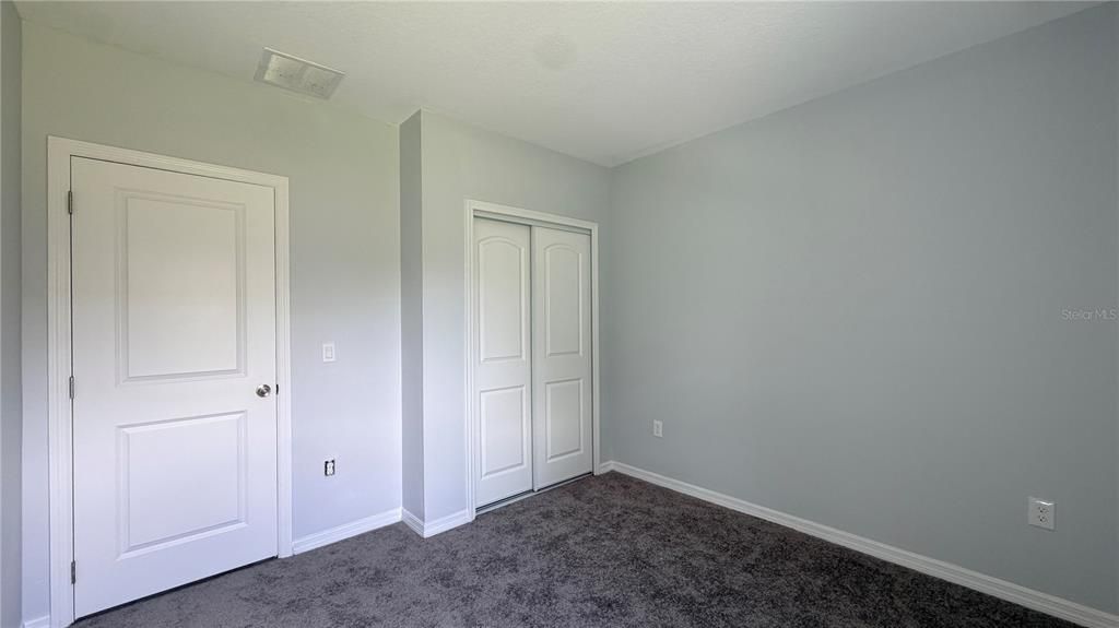 For Sale: $399,990 (5 beds, 3 baths, 2289 Square Feet)