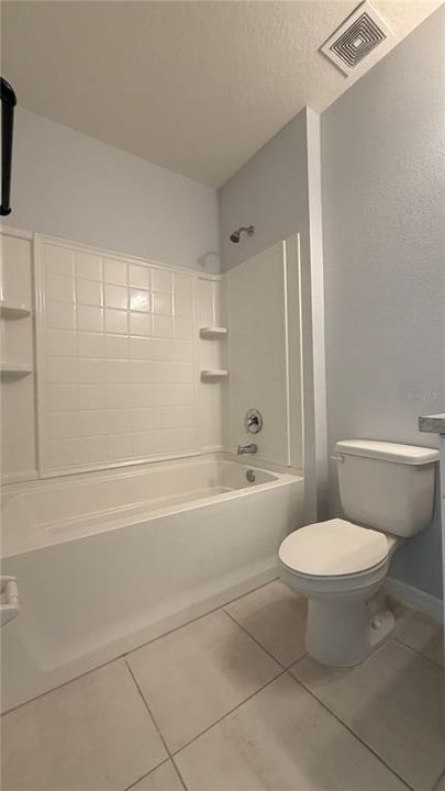 For Sale: $399,990 (5 beds, 3 baths, 2289 Square Feet)