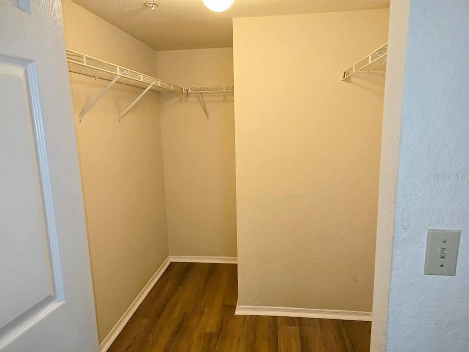 For Rent: $1,700 (2 beds, 2 baths, 1102 Square Feet)