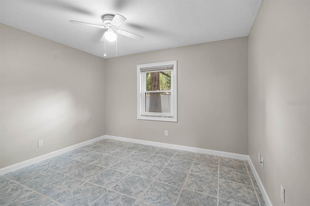 For Sale: $345,000 (3 beds, 2 baths, 1209 Square Feet)