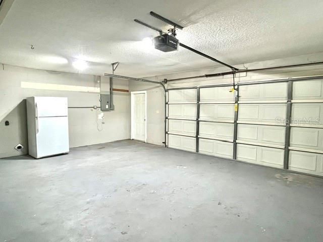 For Sale: $345,000 (3 beds, 2 baths, 1209 Square Feet)