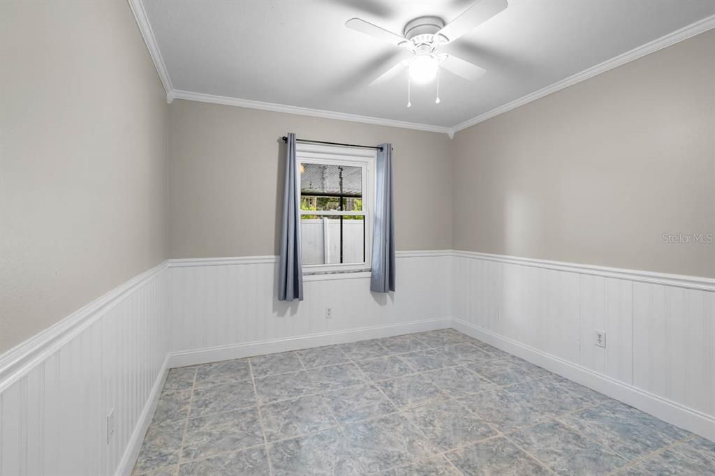 For Sale: $345,000 (3 beds, 2 baths, 1209 Square Feet)