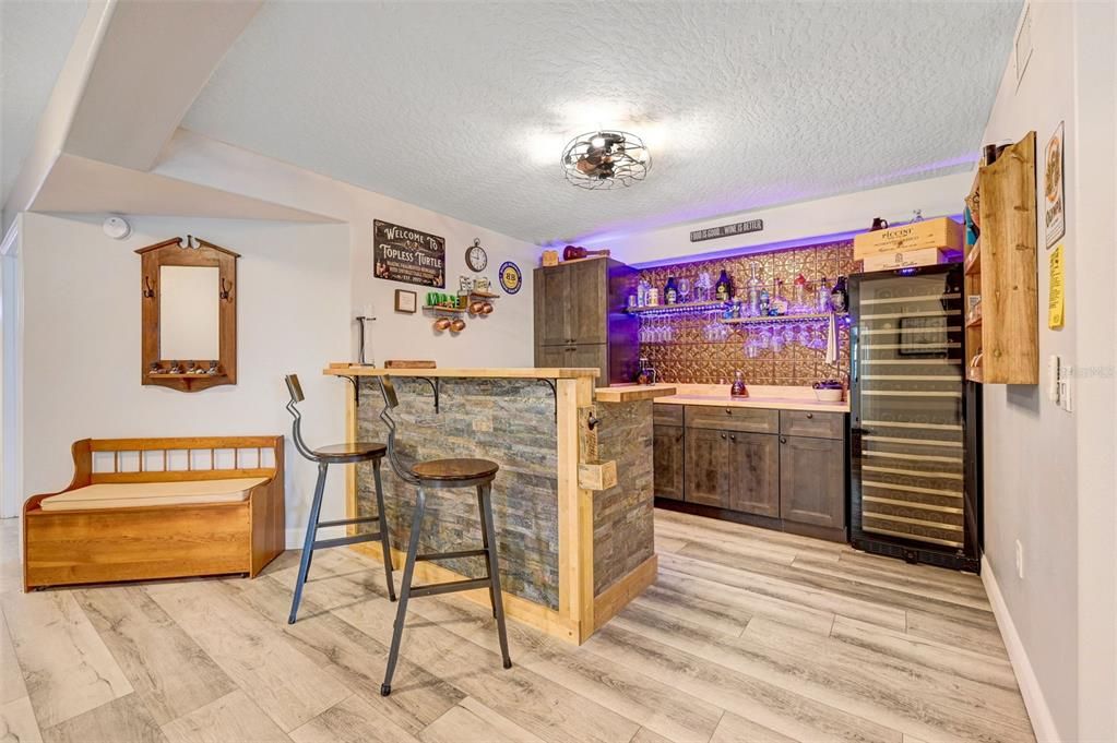 For Sale: $475,000 (3 beds, 2 baths, 2292 Square Feet)