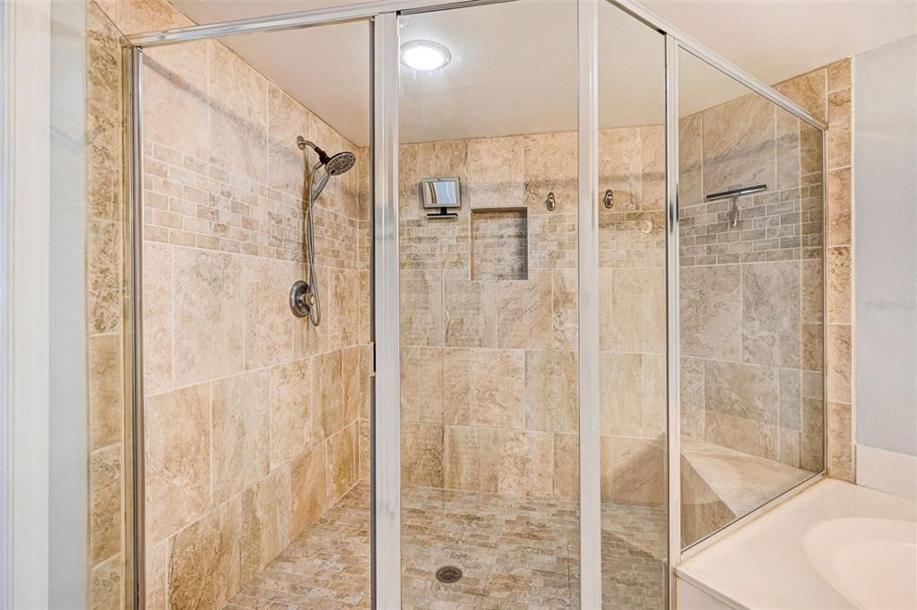 For Sale: $475,000 (3 beds, 2 baths, 2292 Square Feet)