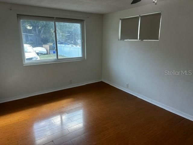 For Sale: $330,000 (4 beds, 2 baths, 1288 Square Feet)