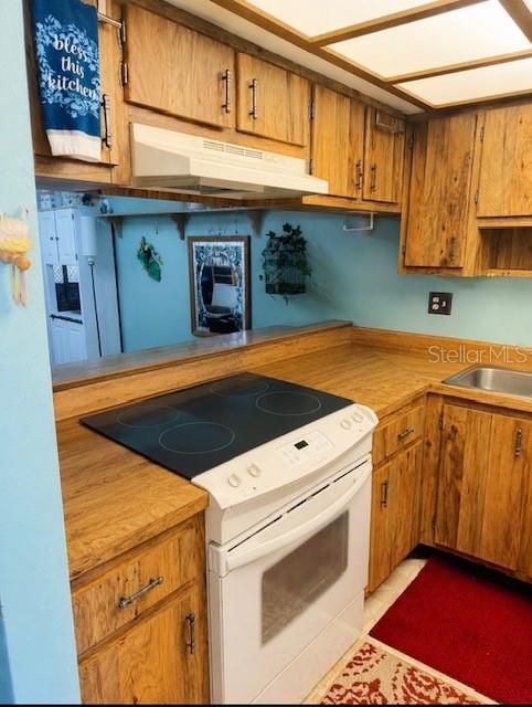 На продажу: $150,000 (2 спален, 2 ванн, 1015 Квадратных фут)