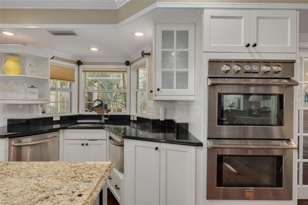 For Sale: $2,200,000 (4 beds, 5 baths, 5500 Square Feet)