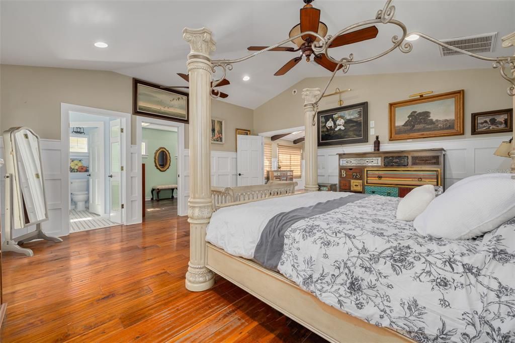 For Sale: $2,200,000 (4 beds, 5 baths, 5500 Square Feet)