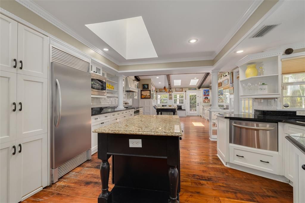 For Sale: $2,200,000 (4 beds, 5 baths, 5500 Square Feet)