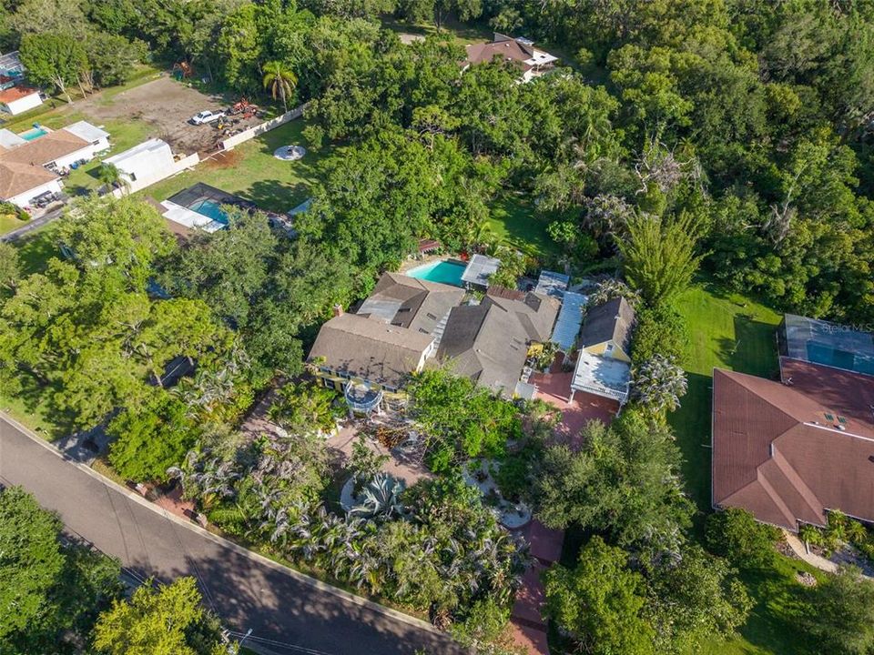 For Sale: $2,200,000 (4 beds, 5 baths, 5500 Square Feet)
