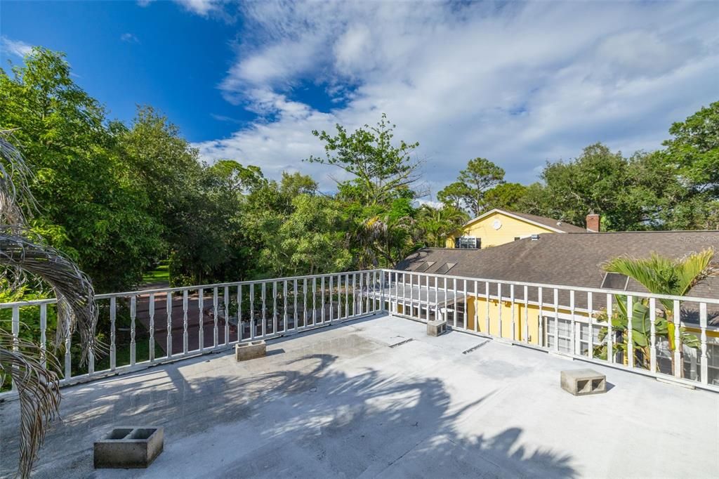 For Sale: $2,200,000 (4 beds, 5 baths, 5500 Square Feet)