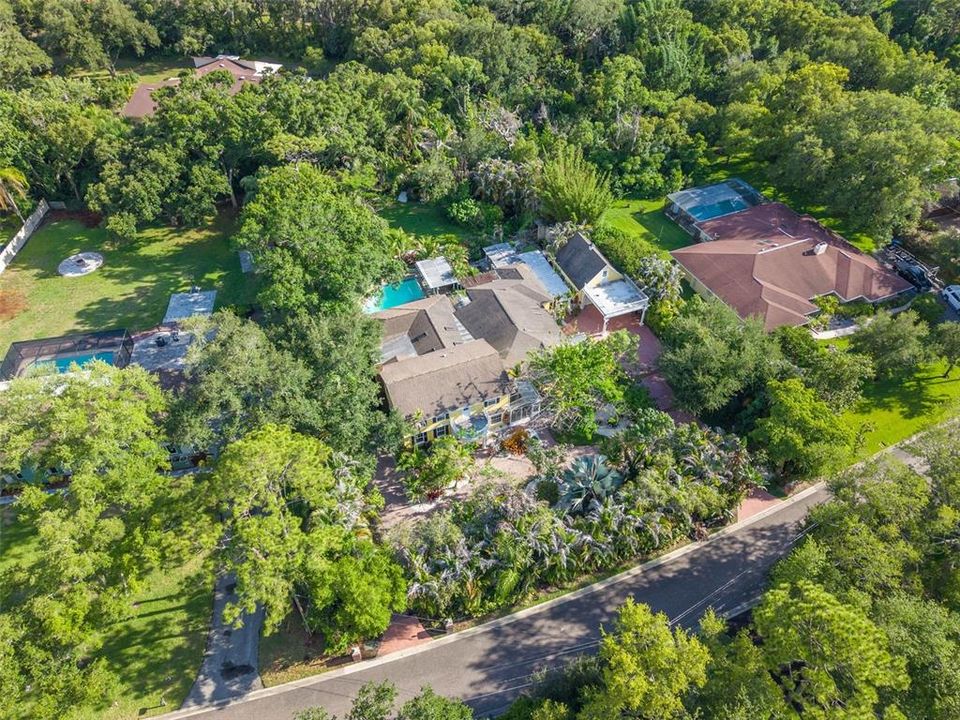 For Sale: $2,200,000 (4 beds, 5 baths, 5500 Square Feet)
