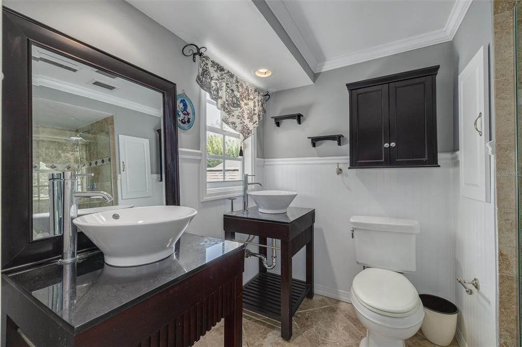 For Sale: $2,200,000 (4 beds, 5 baths, 5500 Square Feet)