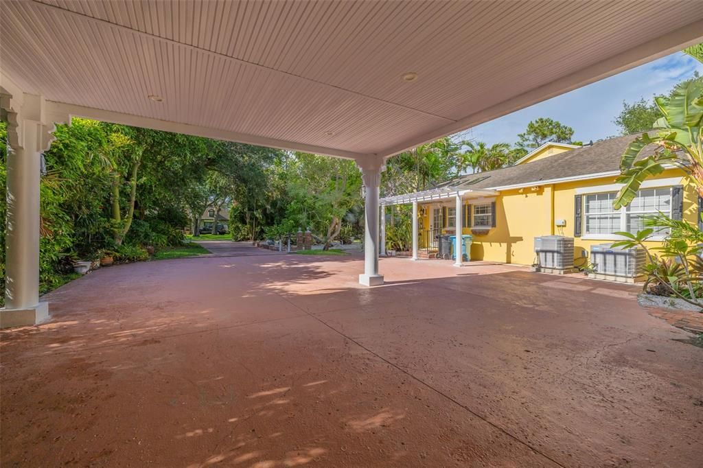 For Sale: $2,200,000 (4 beds, 5 baths, 5500 Square Feet)